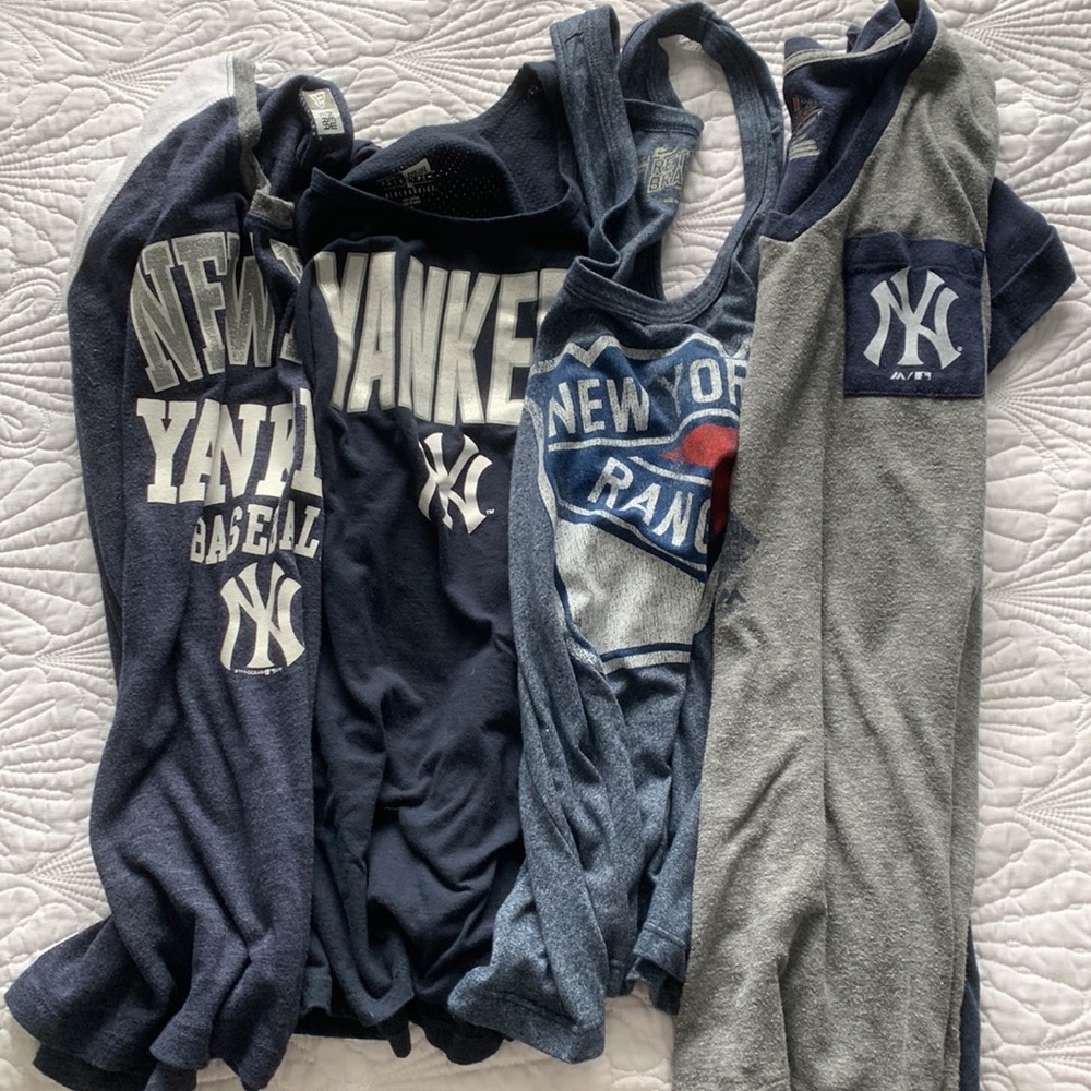 BUNDLE!! New York Sports Ladies Tops